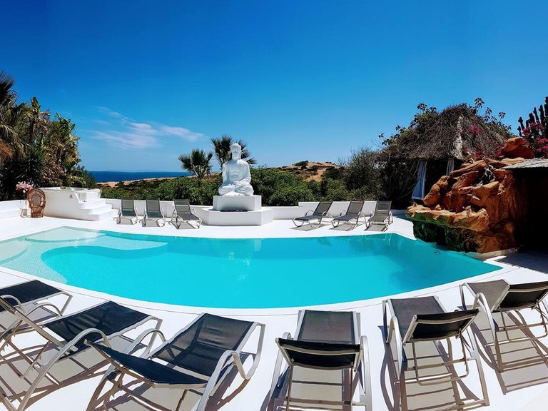 Villa for Sale in Santa Eulalia Del Río, Balearic Islands 1
