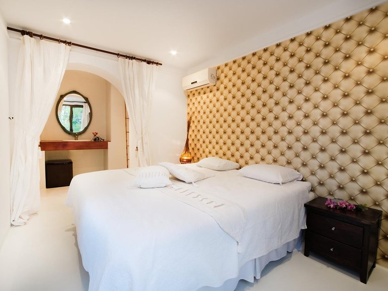 Villa for Sale in Santa Eulalia Del Río, Balearic Islands 31