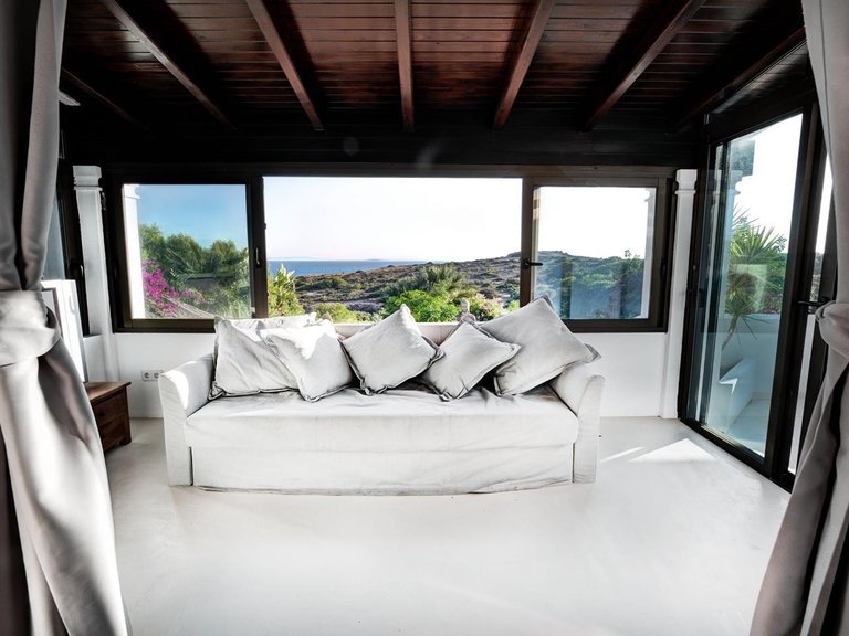 Villa for Sale in Santa Eulalia Del Río, Balearic Islands 25