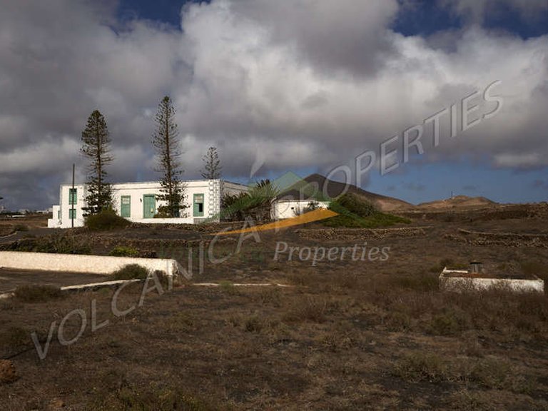 Villa for Sale in Tinajo, Las Palmas 11
