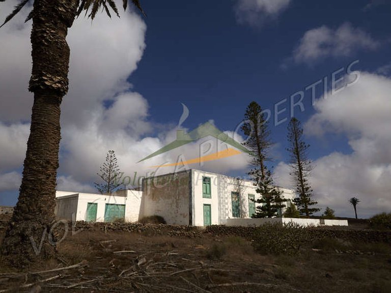 Villa for Sale in Tinajo, Las Palmas 15
