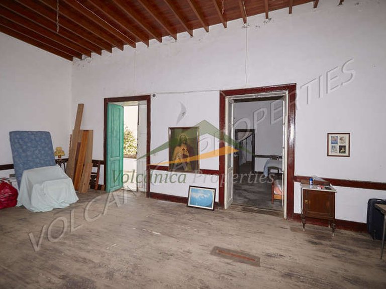 Villa for Sale in Tinajo, Las Palmas 6