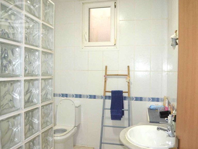 Villa for Sale in Tías, Las Palmas 19
