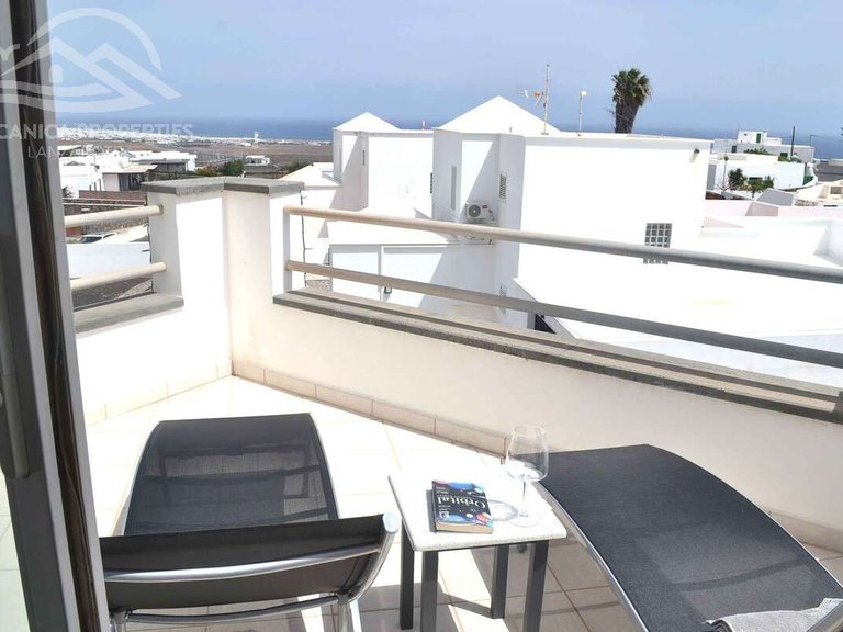 Villa for Sale in Tías, Las Palmas 32