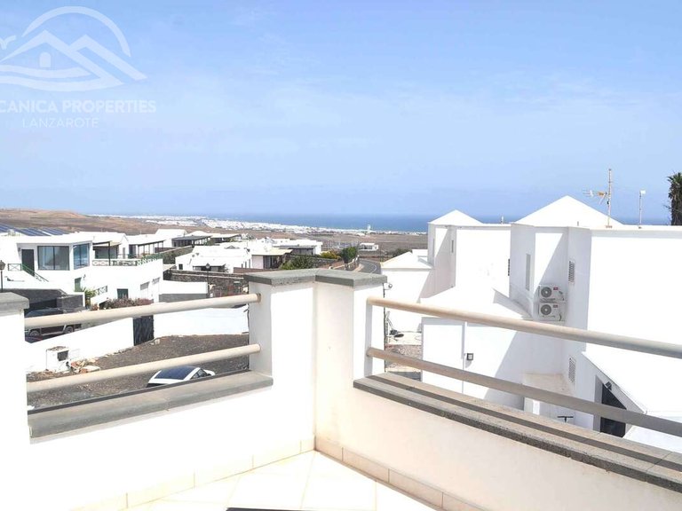 Villa for Sale in Tías, Las Palmas 33