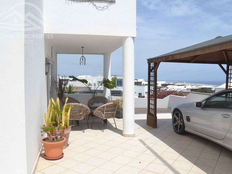 Villa for Sale in Tías, Las Palmas 36