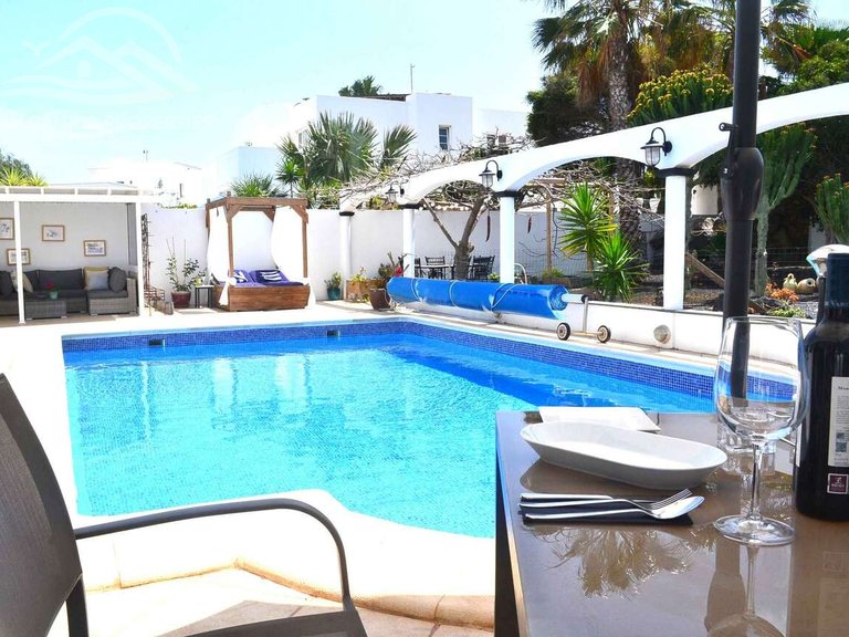 Villa for Sale in Tías, Las Palmas 44