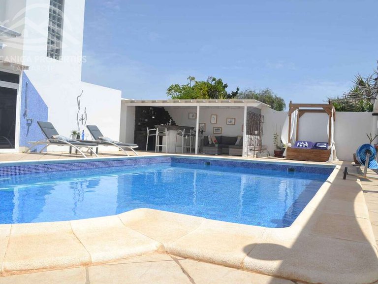Villa for Sale in Tías, Las Palmas 45