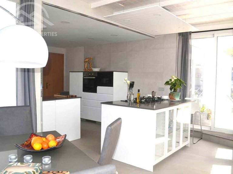 Villa for Sale in Tías, Las Palmas 9