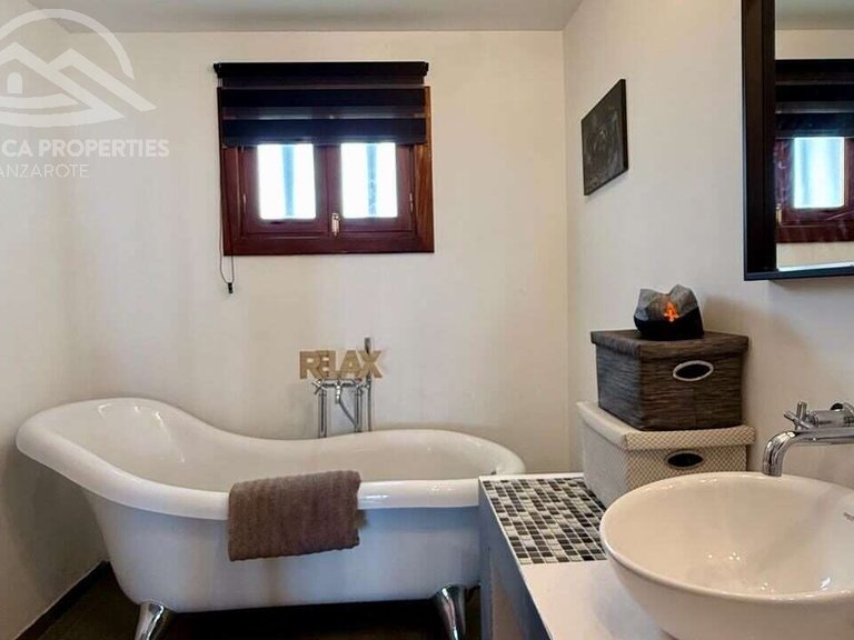 Villa for Sale in San Bartolomé, Las Palmas 29