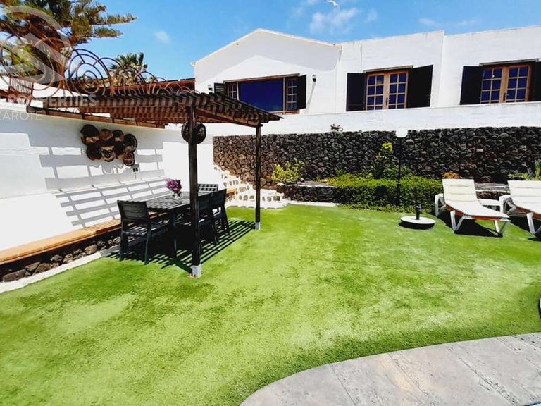 Villa for Sale in San Bartolomé, Las Palmas 4