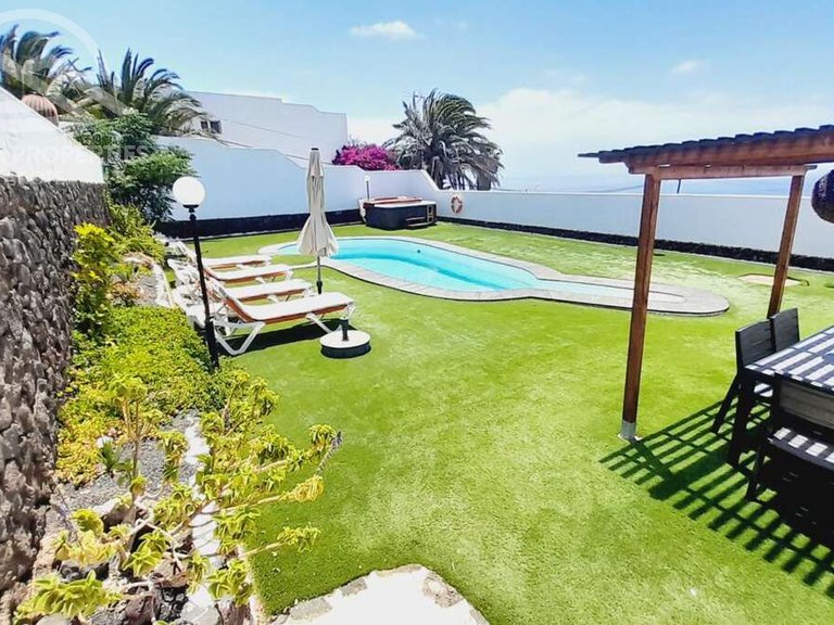 Villa for Sale in San Bartolomé, Las Palmas 6