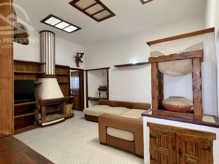 Villa for Sale in Yaiza, Las Palmas 15