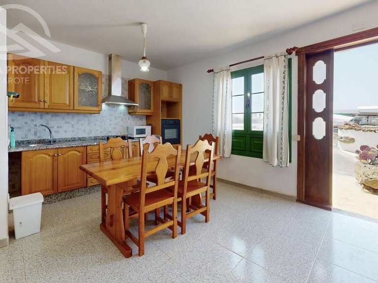Villa for Sale in Yaiza, Las Palmas 23