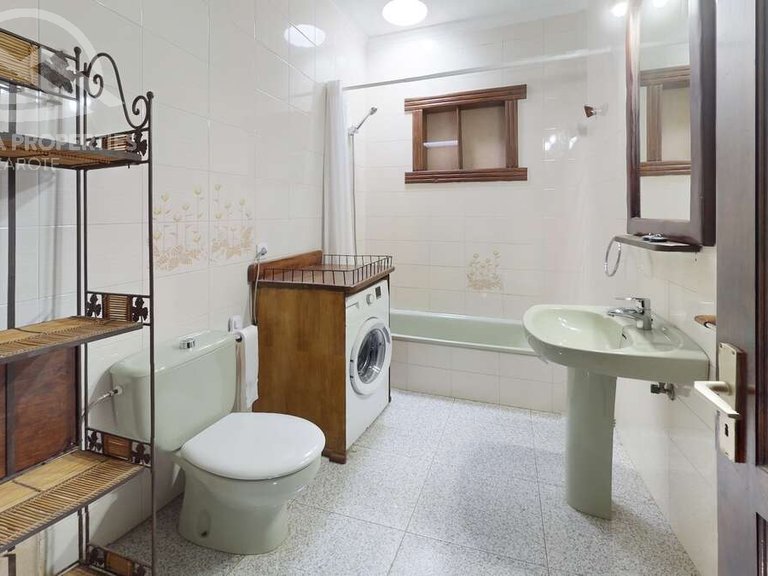 Villa for Sale in Yaiza, Las Palmas 27