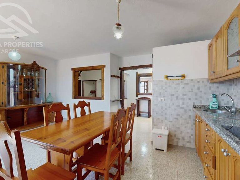 Villa for Sale in Yaiza, Las Palmas 29
