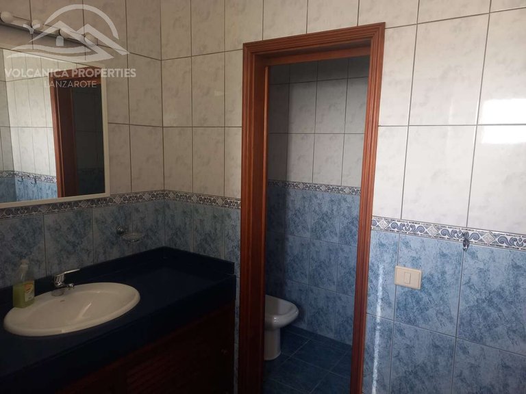 Villa for Sale in Tías, Las Palmas 13