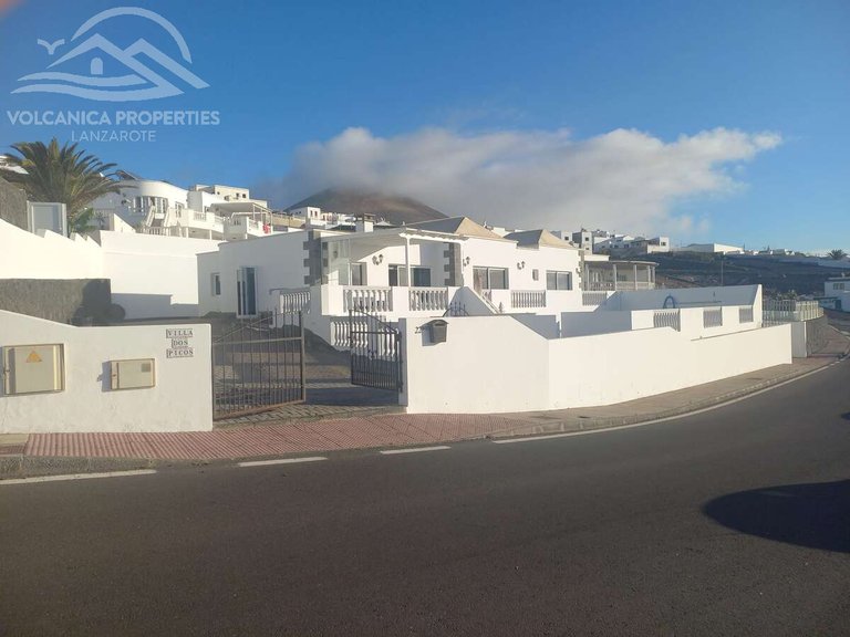 Villa for Sale in Tías, Las Palmas 16