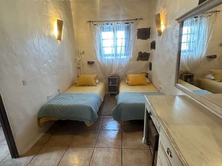 Villa for Sale in Teguise, Las Palmas 10