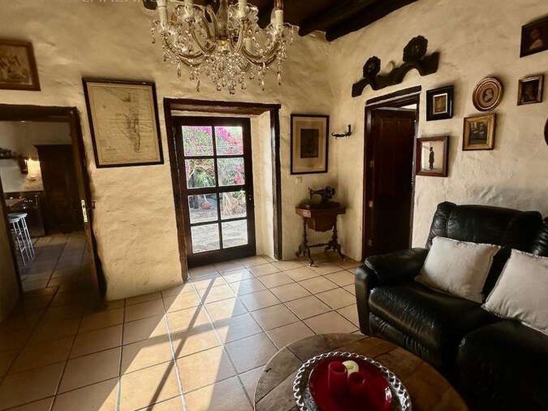 Villa for Sale in Teguise, Las Palmas 18