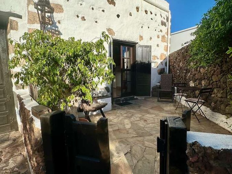 Villa for Sale in Teguise, Las Palmas 35