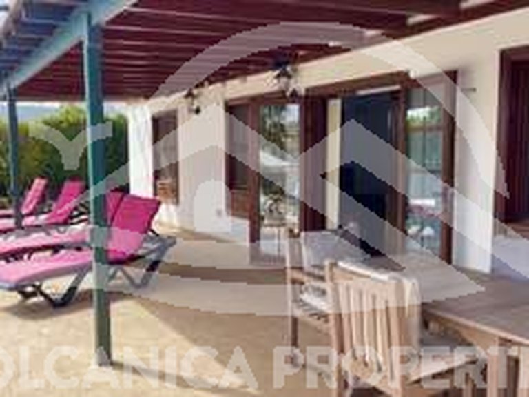 Villa for Sale in Playa Blanca (yaiza), Las Palmas 2
