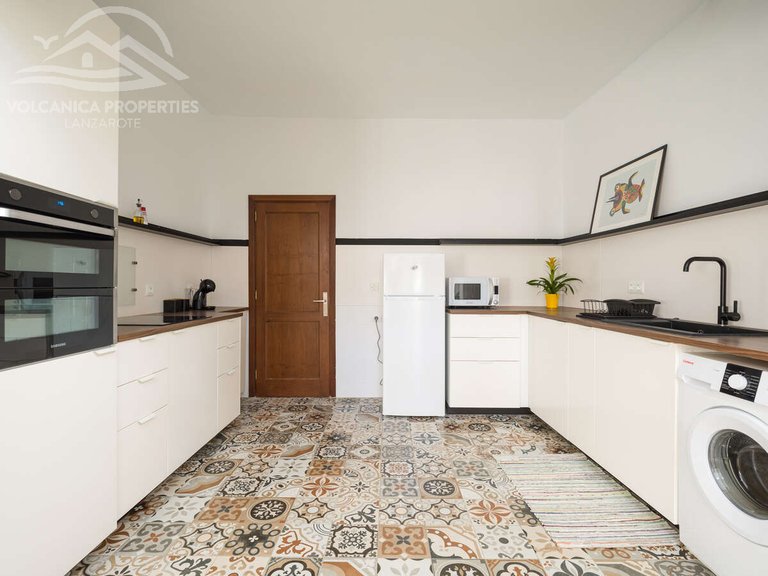 Villa for Sale in Yé, Las Palmas 10