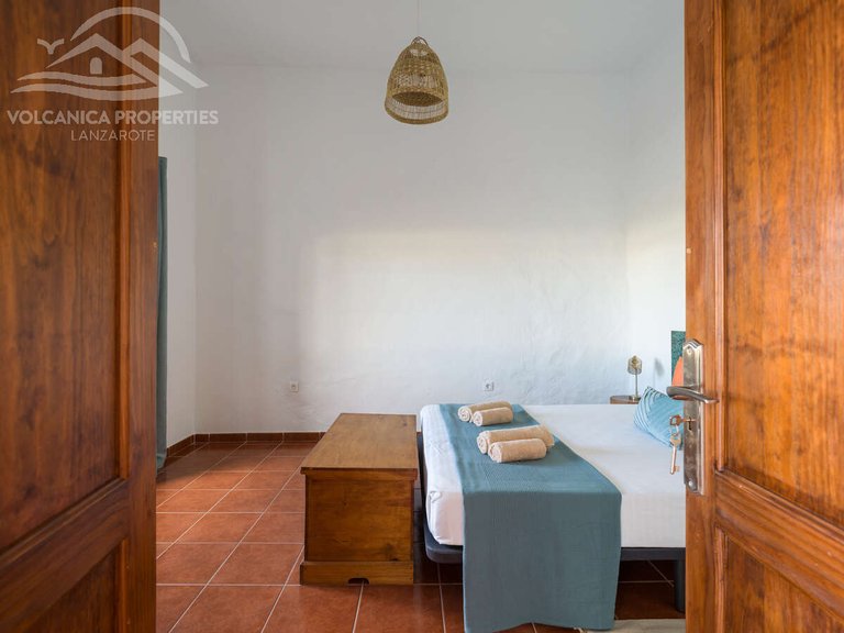 Villa for Sale in Yé, Las Palmas 34