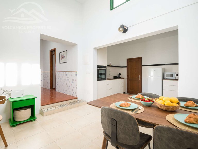 Villa for Sale in Yé, Las Palmas 42