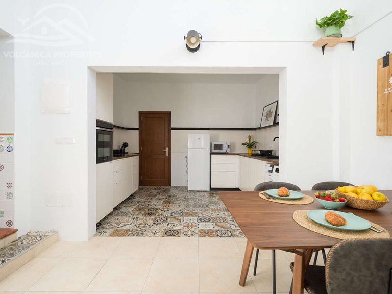 Villa for Sale in Yé, Las Palmas 7
