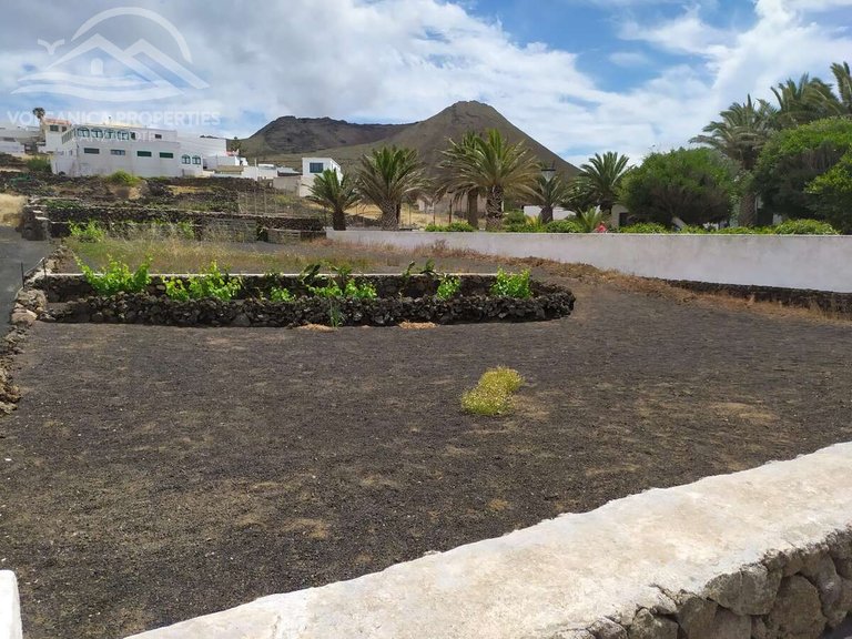 Plot for Sale in Yé, Las Palmas 3