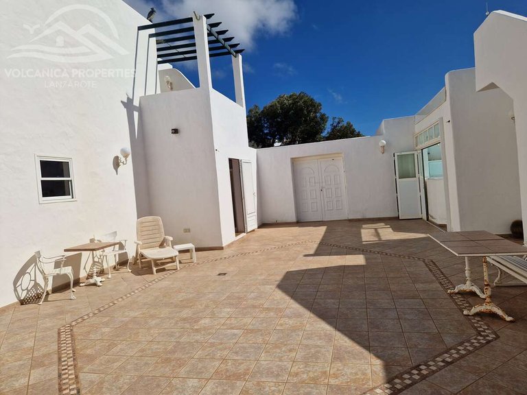 Villa for Sale in Breñas, Las (yaiza), Las Palmas 28