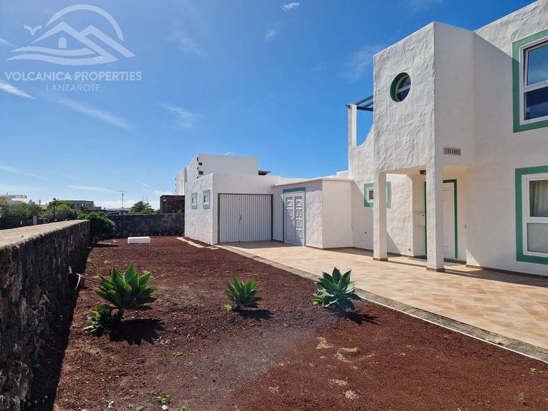 Villa for Sale in Breñas, Las (yaiza), Las Palmas 32