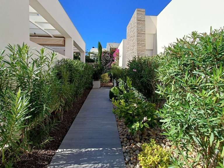 Villa for Sale in La Finca Golf And Spa Resort, Alicante 41