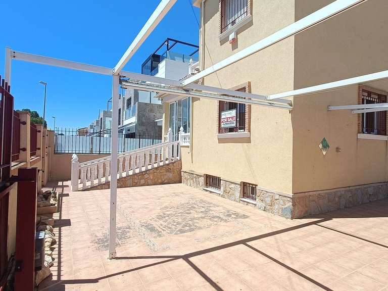 Villa for Sale in Orihuela Costa, Alicante 39