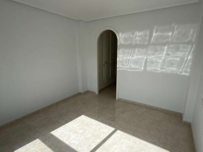 Apartment for Sale in Lomas De Campoamor, Alicante 20