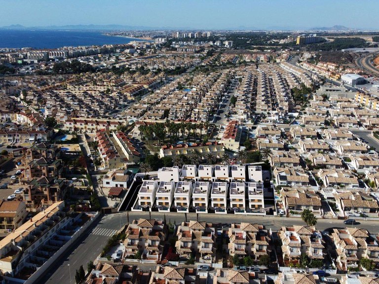 Town House for Sale in La Zenia, Alicante 24