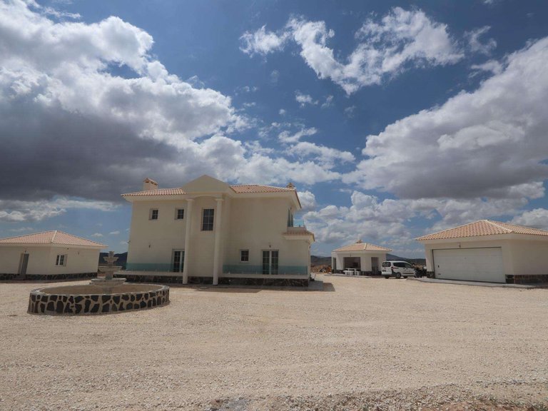 Villa for Sale in Pinoso, Alicante 14