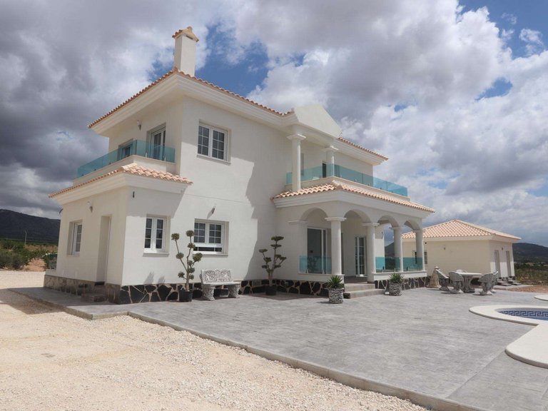 Villa for Sale in Pinoso, Alicante 13