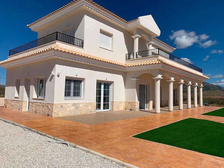Villa for Sale in Pinoso, Alicante 5