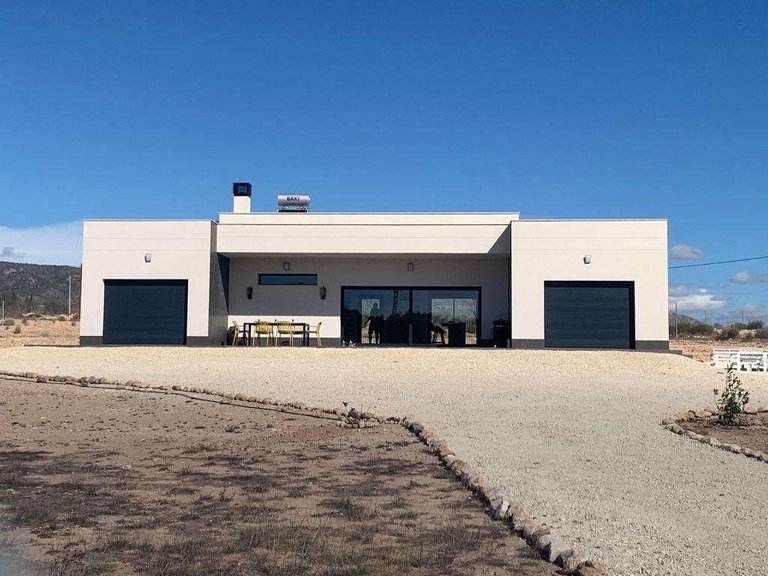 Villa for Sale in Pinoso, Alicante 7