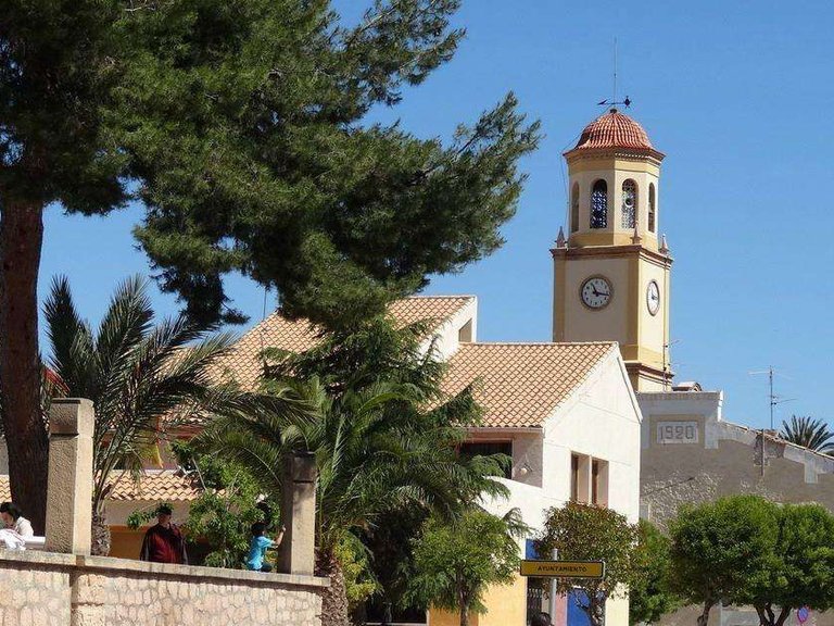 Villa for Sale in La Romana, Alicante 20