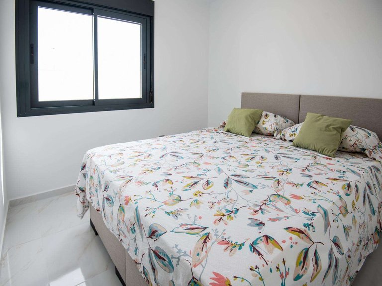 Villa for Sale in Pinar De Campoverde, Alicante 27