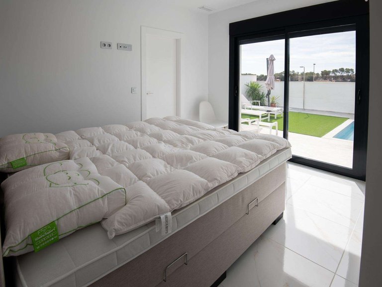 Villa for Sale in Pinar De Campoverde, Alicante 29