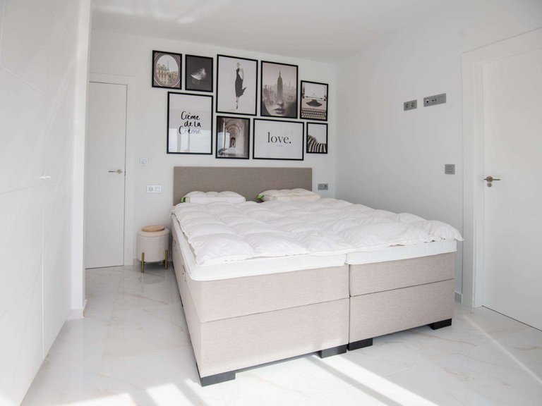 Villa for Sale in Pinar De Campoverde, Alicante 30