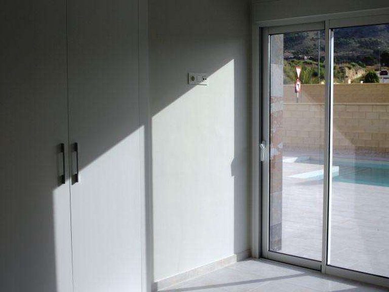 Villa for Sale in La Romana, Alicante 12