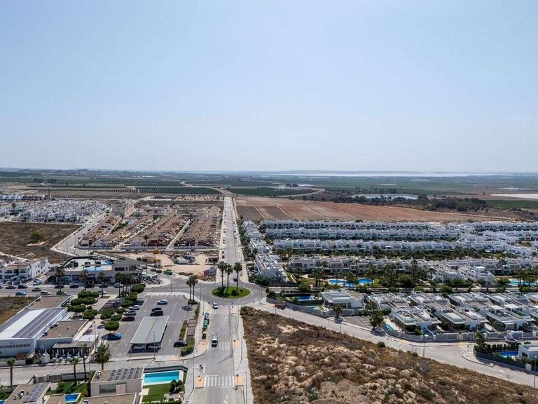 Villa for Sale in Vistabella Golf, Alicante 12