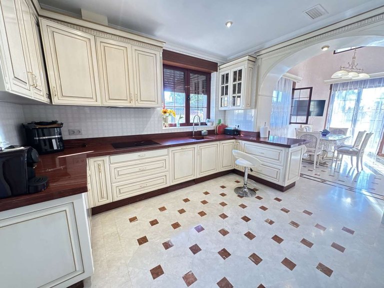 Villa for Sale in Cabo Roig, Alicante 17