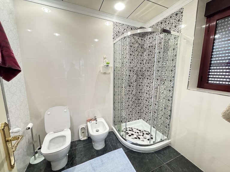 Villa for Sale in Cabo Roig, Alicante 35