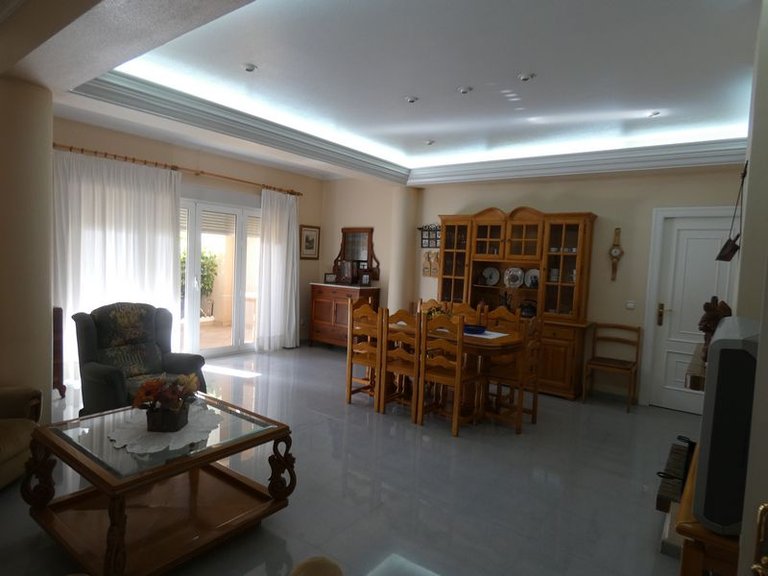 Villa for Sale in Almoradi, Alicante 1